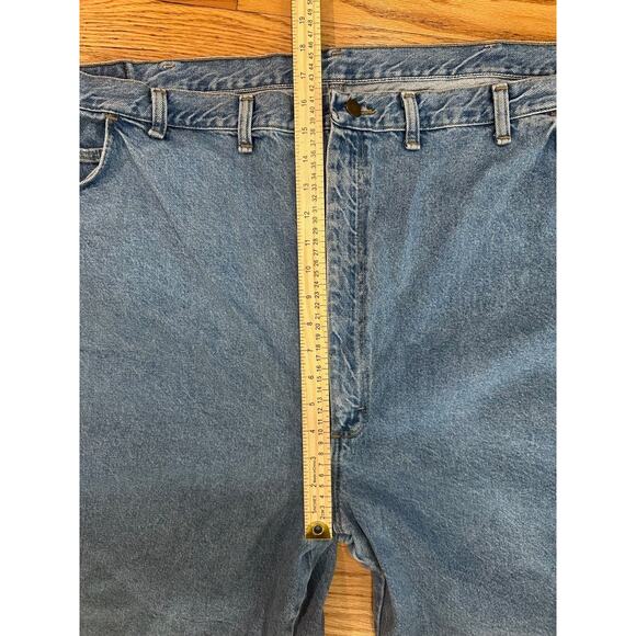 VTG Wrangler Men's jean Shorts Sz 54 Light Wash Relaxed Fit Union made USA denim - Picture 3 of 8